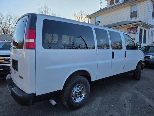 2009 GMC Savana 3500 in Blauvelt, NY 10913 - 18092189 7
