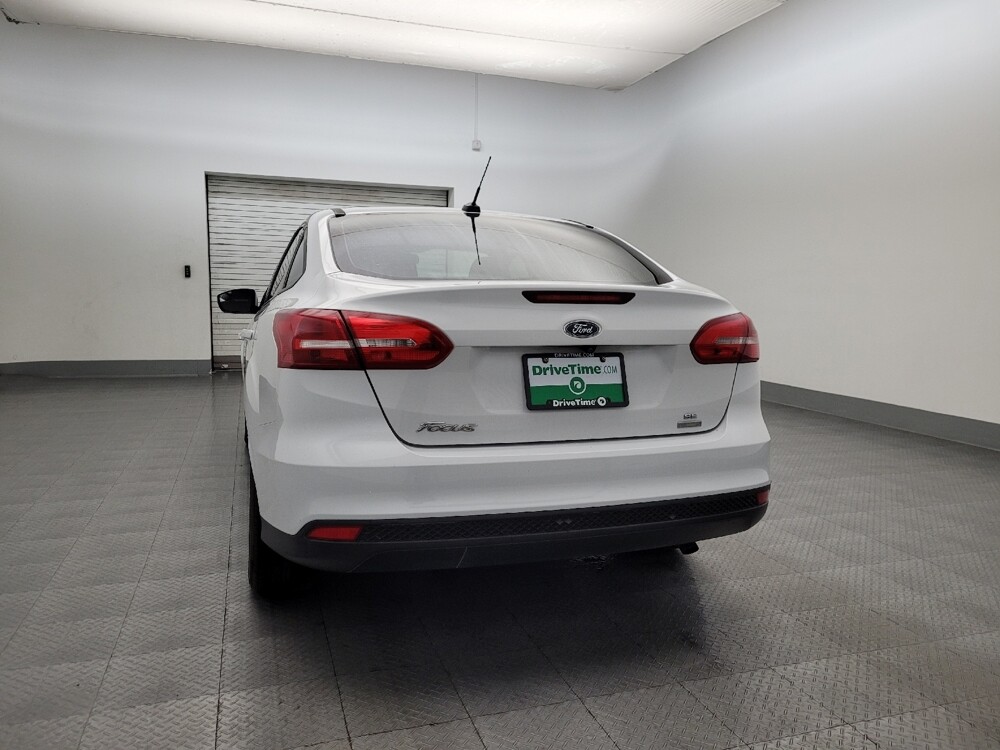 2018 Ford Focus in Phoenix, AZ 85022 - 18092190 6