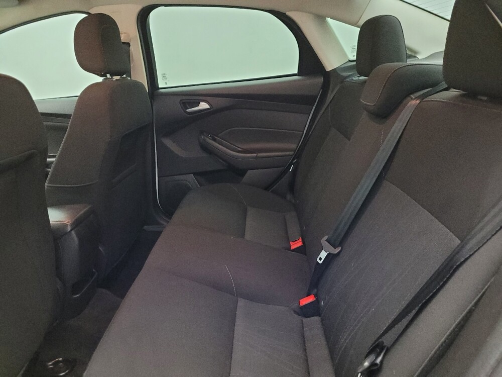 2018 Ford Focus in Phoenix, AZ 85022 - 18092190 18