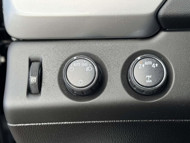 2018 Chevrolet Tahoe in Winchester, VA 22602 - 18092198 25