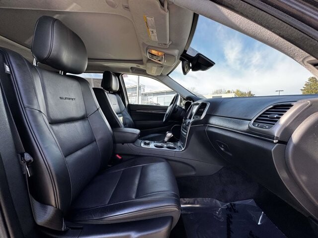 2017 Jeep Grand Cherokee in Winchester, VA 22602 - 18092202 9