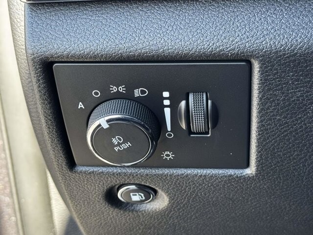 2017 Jeep Grand Cherokee in Winchester, VA 22602 - 18092202 24