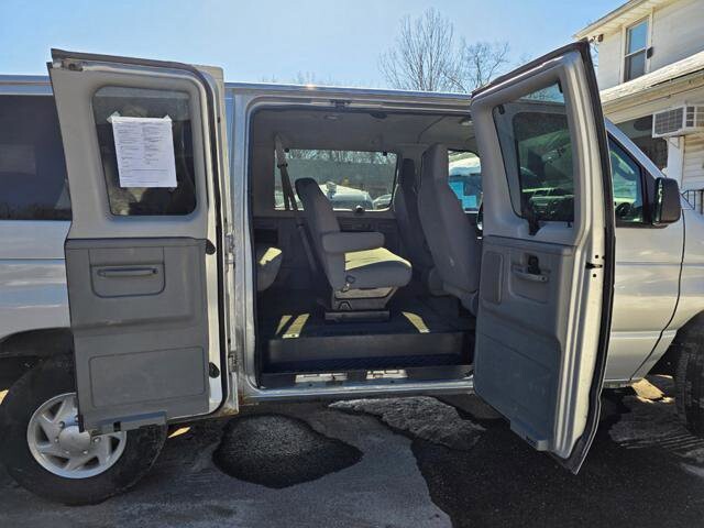 2010 Ford E-350 and Econoline 350 in Blauvelt, NY 10913 - 18092228 44