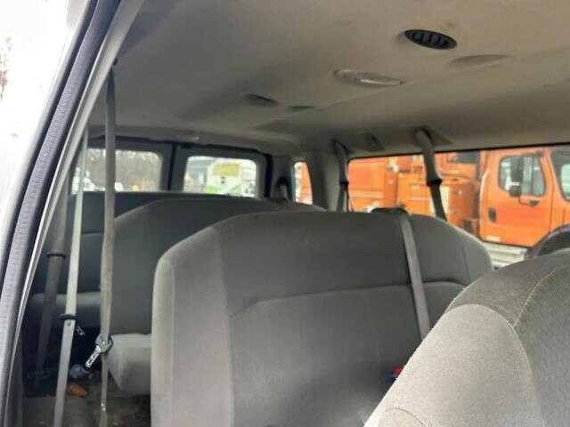 2010 Ford E-350 and Econoline 350 in Blauvelt, NY 10913 - 18092228 12