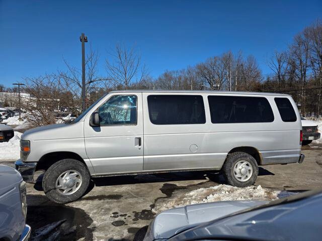 2010 Ford E-350 and Econoline 350 in Blauvelt, NY 10913 - 18092228 5