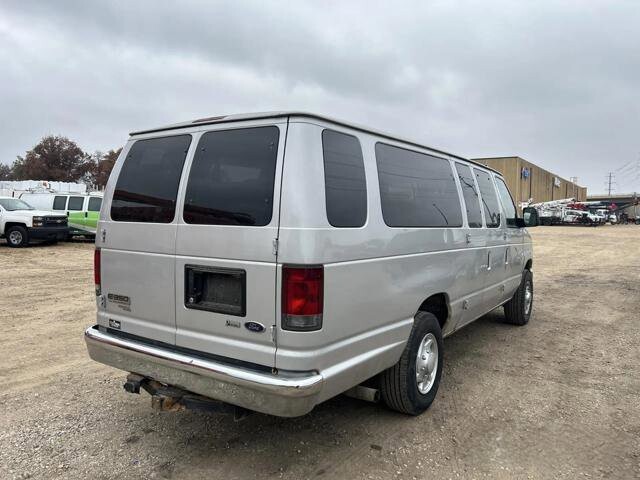 2010 Ford E-350 and Econoline 350 in Blauvelt, NY 10913 - 18092228 7