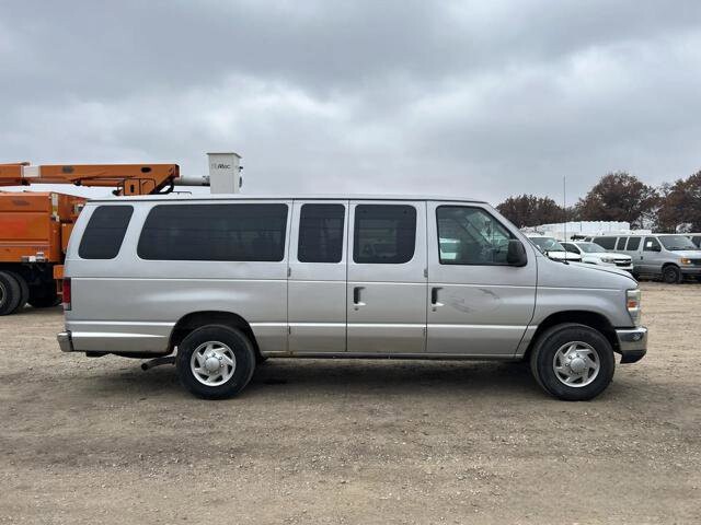 2010 Ford E-350 and Econoline 350 in Blauvelt, NY 10913 - 18092228 8
