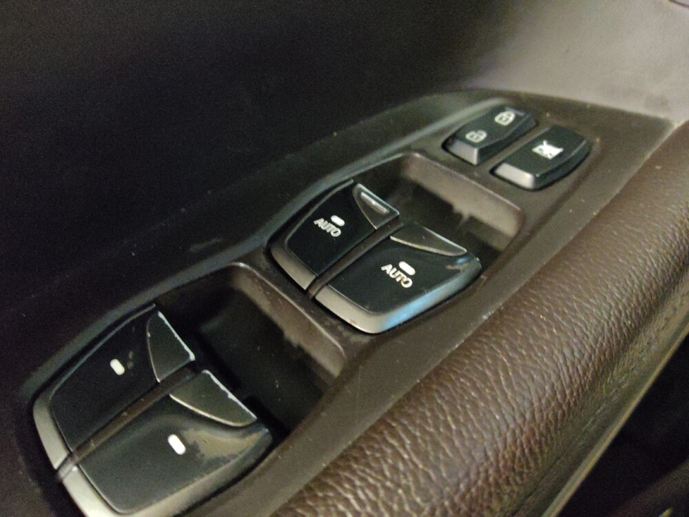 2017 Hyundai Santa Fe in Glendale, AZ 85301 - 18092232 27