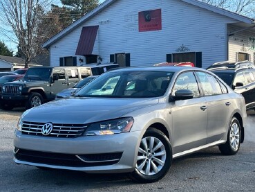 2013 Volkswagen Passat in Flowery Branch, GA 30542
