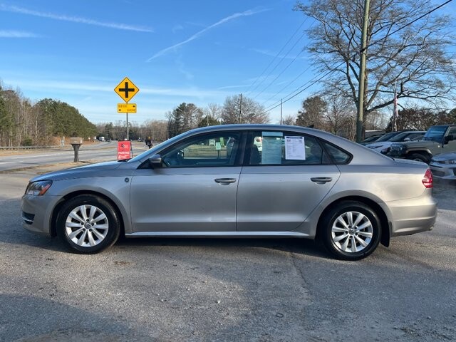 2013 Volkswagen Passat in Flowery Branch, GA 30542 - 18092237 3