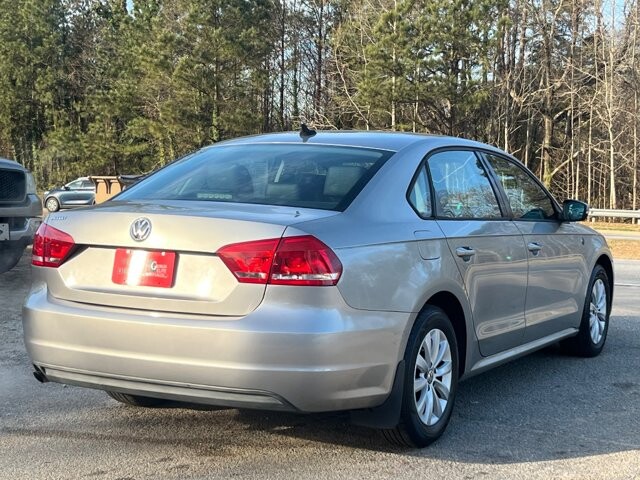 2013 Volkswagen Passat in Flowery Branch, GA 30542 - 18092237 6
