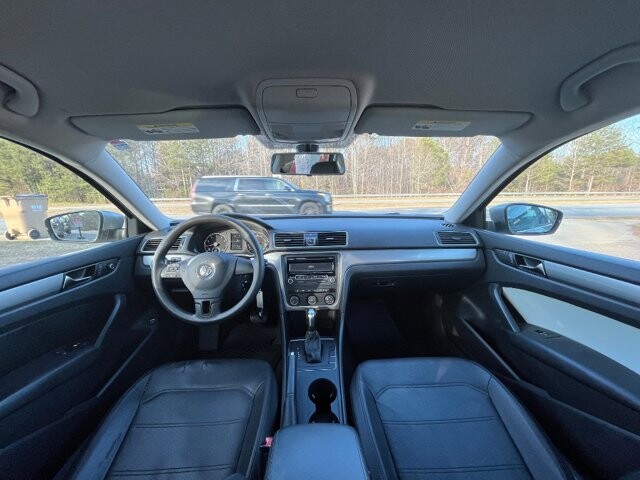 2013 Volkswagen Passat in Flowery Branch, GA 30542 - 18092237 11