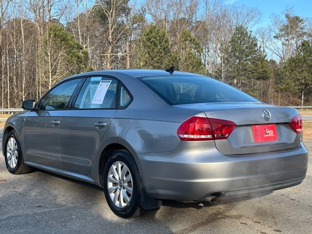 2013 Volkswagen Passat in Flowery Branch, GA 30542 - 18092237 5