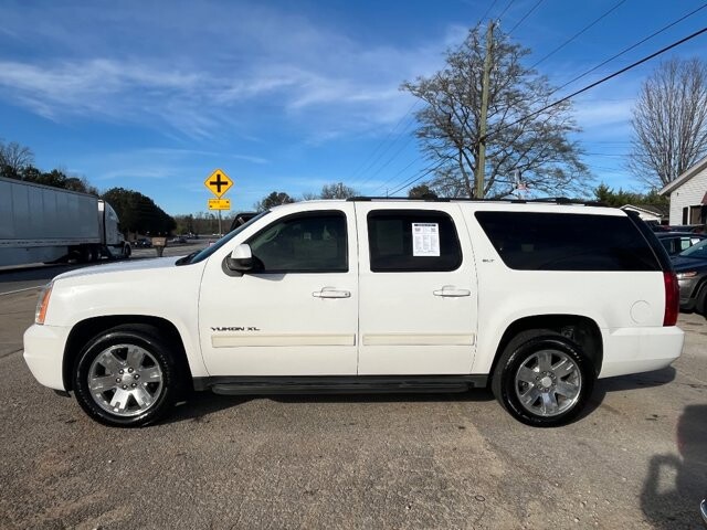 2010 GMC Yukon XL in Flowery Branch, GA 30542 - 18092241 3