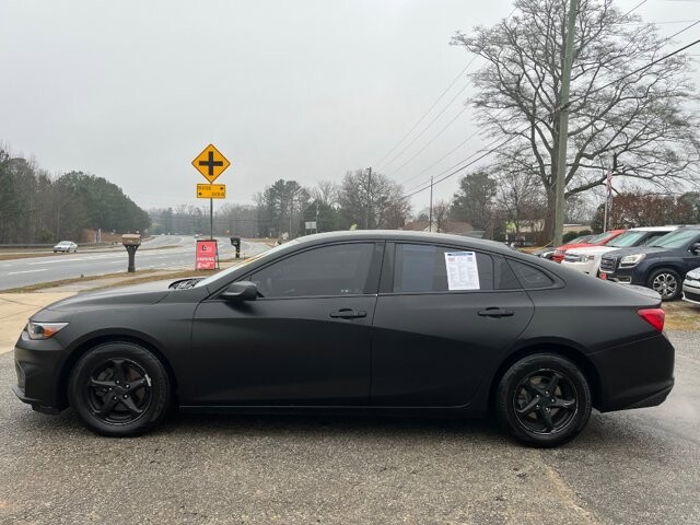 2018 Chevrolet Malibu in Flowery Branch, GA 30542 - 18092243 3
