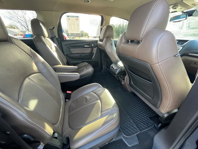 2015 GMC Acadia in Flowery Branch, GA 30542 - 18092246 11