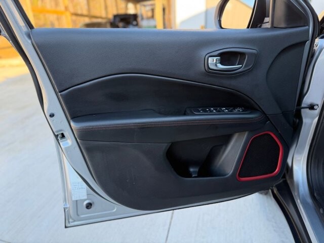 2020 Jeep Compass in Knoxville, TN 37920 - 18092319 6