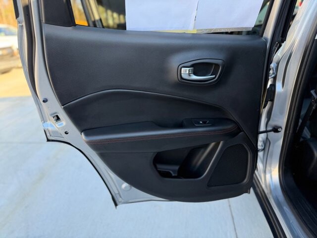 2020 Jeep Compass in Knoxville, TN 37920 - 18092319 7