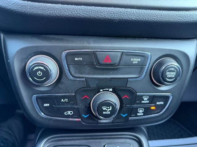 2020 Jeep Compass in Knoxville, TN 37920 - 18092319 23