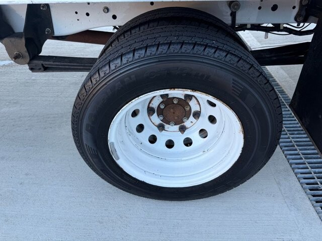 2019 Ford Transit 350 in Knoxville, TN 37920 - 18092320 26