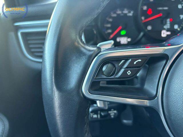 2017 Porsche Macan in Decatur, GA 30032 - 18092329 22