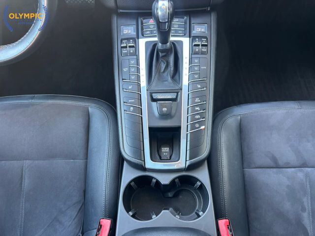 2017 Porsche Macan in Decatur, GA 30032 - 18092329 31