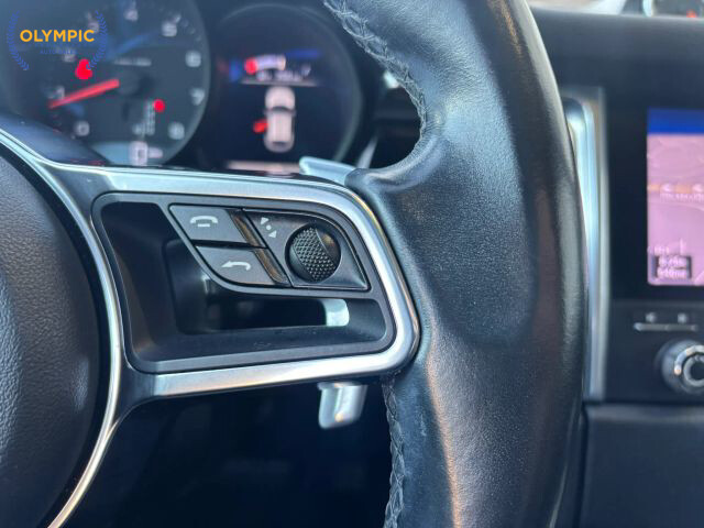 2017 Porsche Macan in Decatur, GA 30032 - 18092329 24