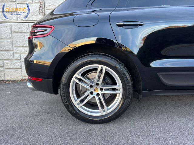 2017 Porsche Macan in Decatur, GA 30032 - 18092329 12