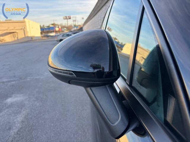 2017 Porsche Macan in Decatur, GA 30032 - 18092329 14