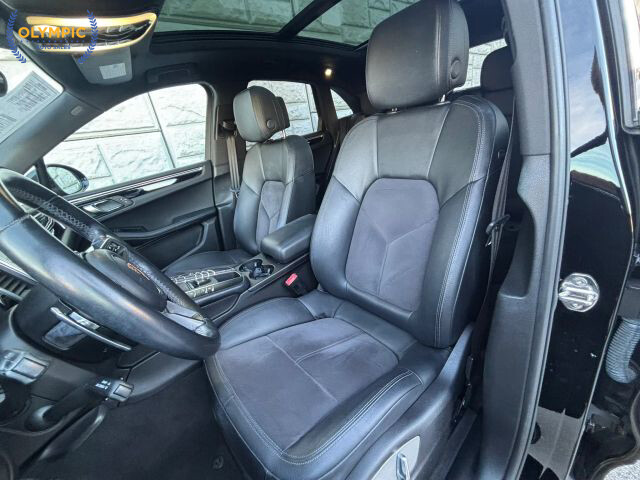 2017 Porsche Macan in Decatur, GA 30032 - 18092329 39