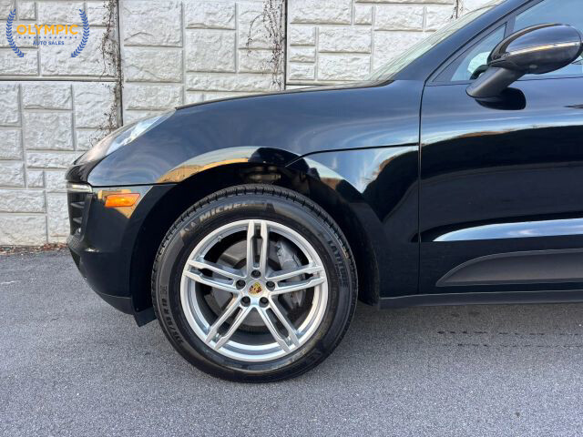 2017 Porsche Macan in Decatur, GA 30032 - 18092329 9