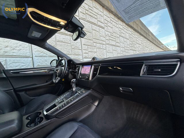 2017 Porsche Macan in Decatur, GA 30032 - 18092329 19