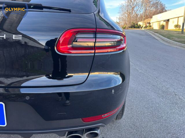 2017 Porsche Macan in Decatur, GA 30032 - 18092329 13