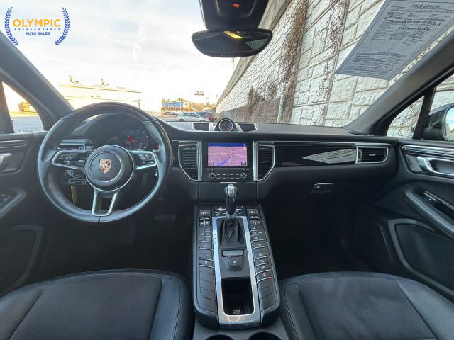 2017 Porsche Macan in Decatur, GA 30032 - 18092329 18