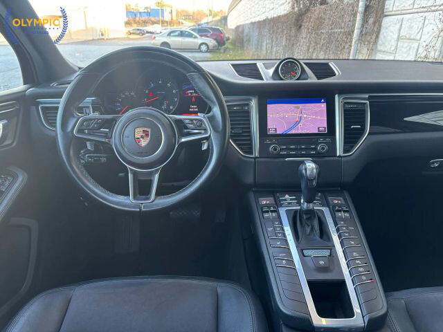 2017 Porsche Macan in Decatur, GA 30032 - 18092329 20
