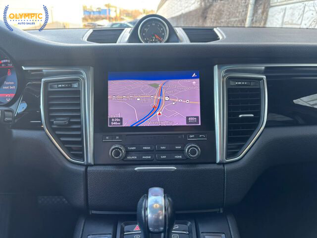 2017 Porsche Macan in Decatur, GA 30032 - 18092329 27