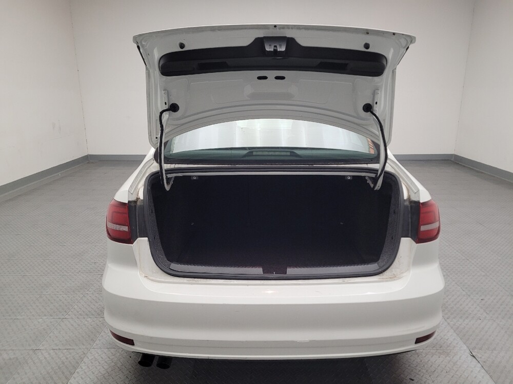 2017 Volkswagen Jetta in Downey, CA 90241 - 18092334 29