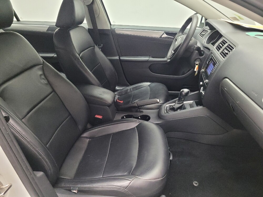 2017 Volkswagen Jetta in Downey, CA 90241 - 18092334 21