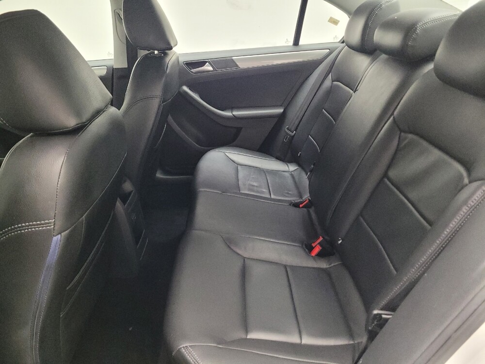 2017 Volkswagen Jetta in Downey, CA 90241 - 18092334 18