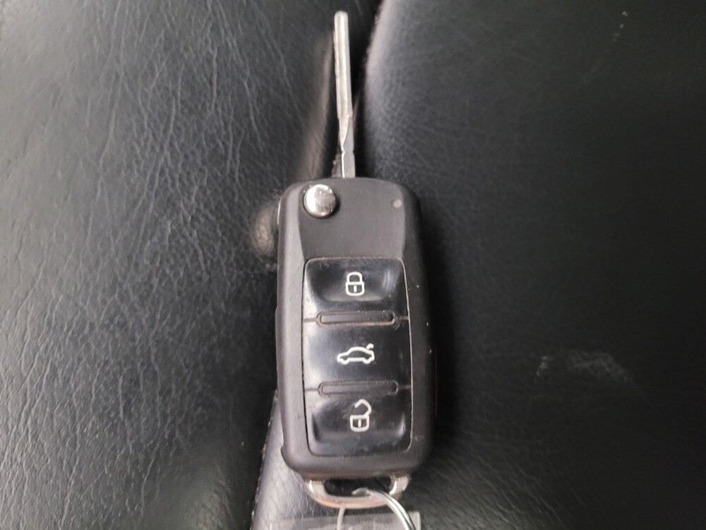 2017 Volkswagen Jetta in Downey, CA 90241 - 18092334 32