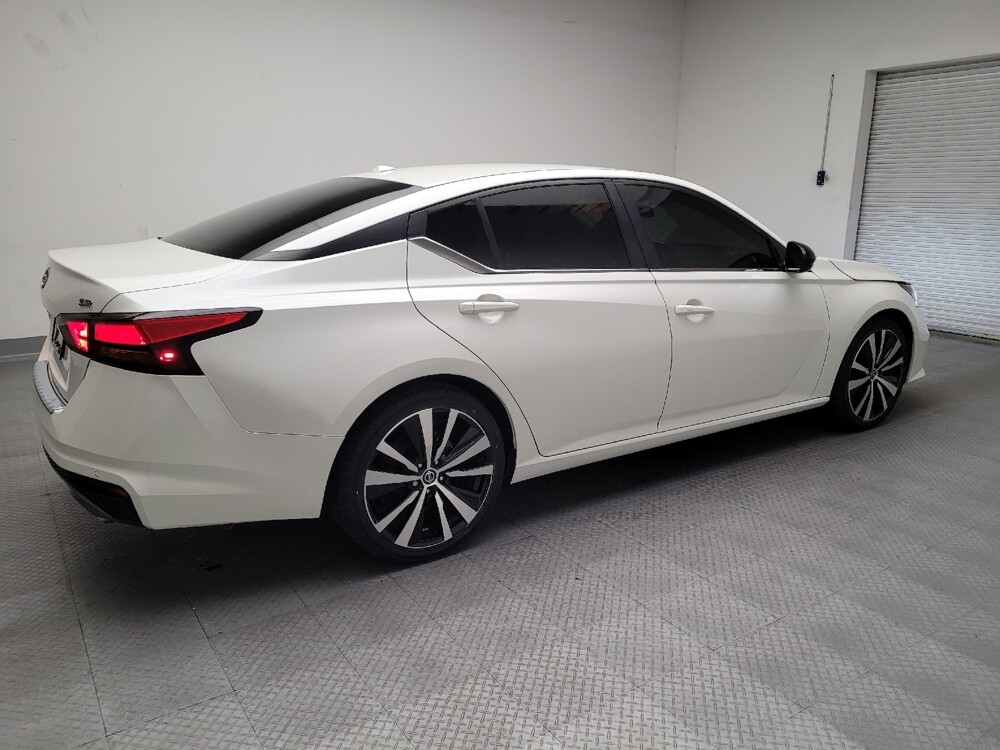 2021 Nissan Altima in Fresno, CA 93726 - 18092335 10