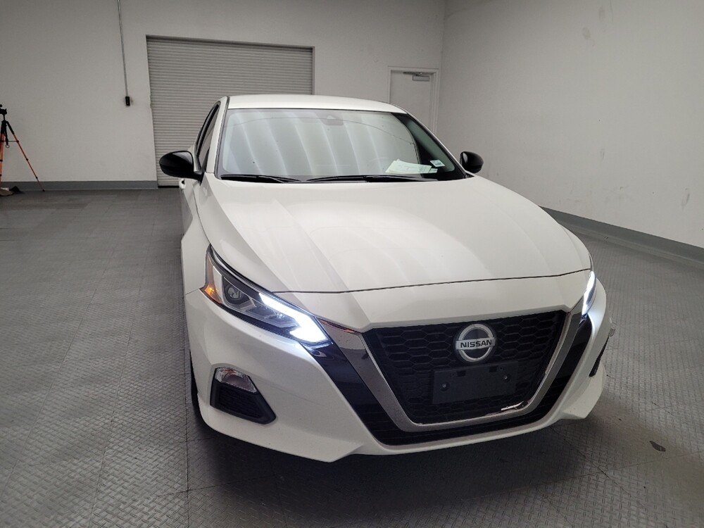 2021 Nissan Altima in Fresno, CA 93726 - 18092335 14