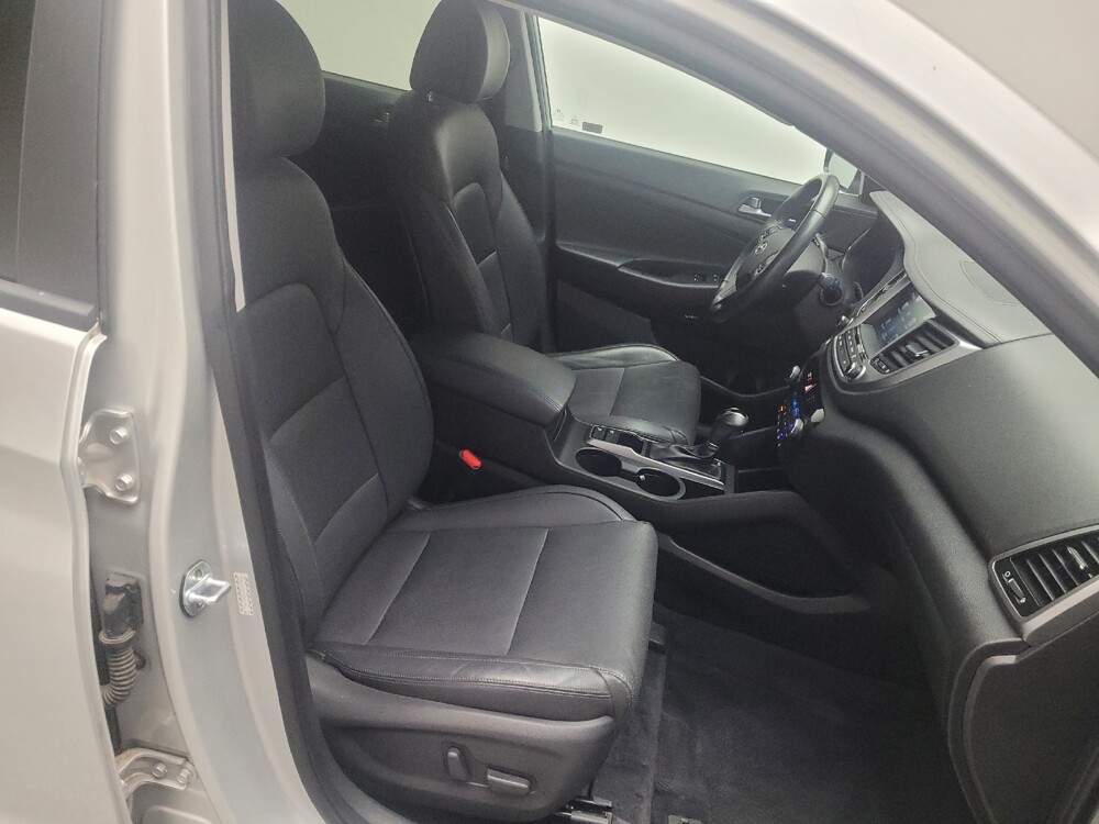 2017 Hyundai Tucson in Downey, CA 90241 - 18092338 21