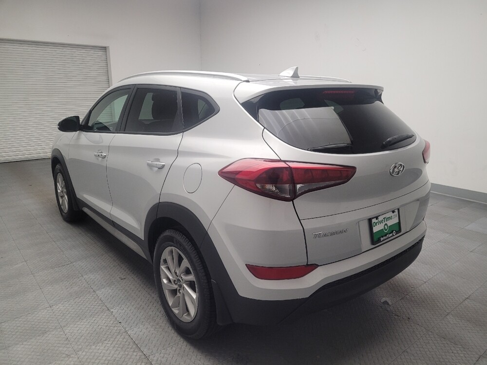 2017 Hyundai Tucson in Downey, CA 90241 - 18092338 5