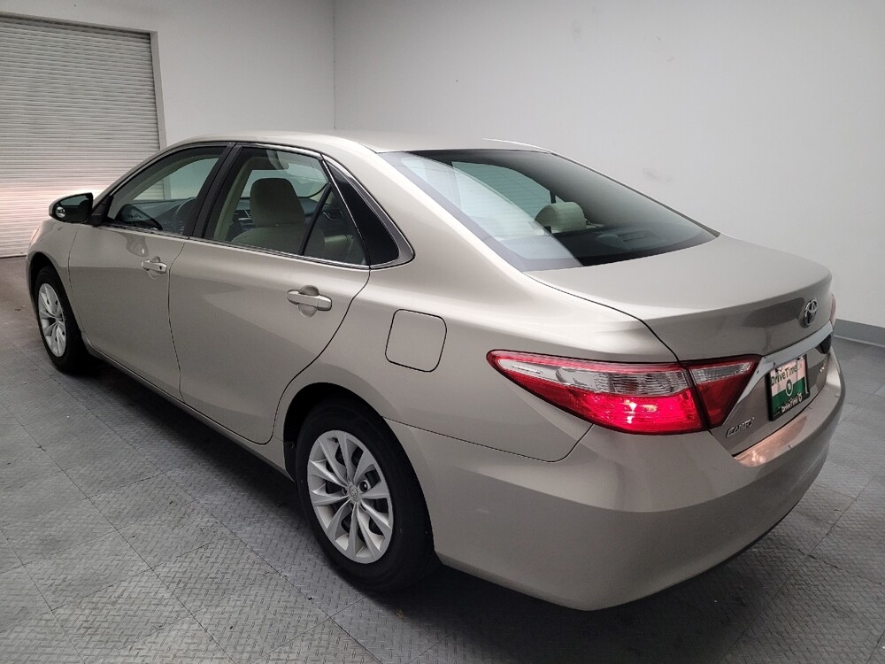 2016 Toyota Camry in Fresno, CA 93726 - 18092340 5