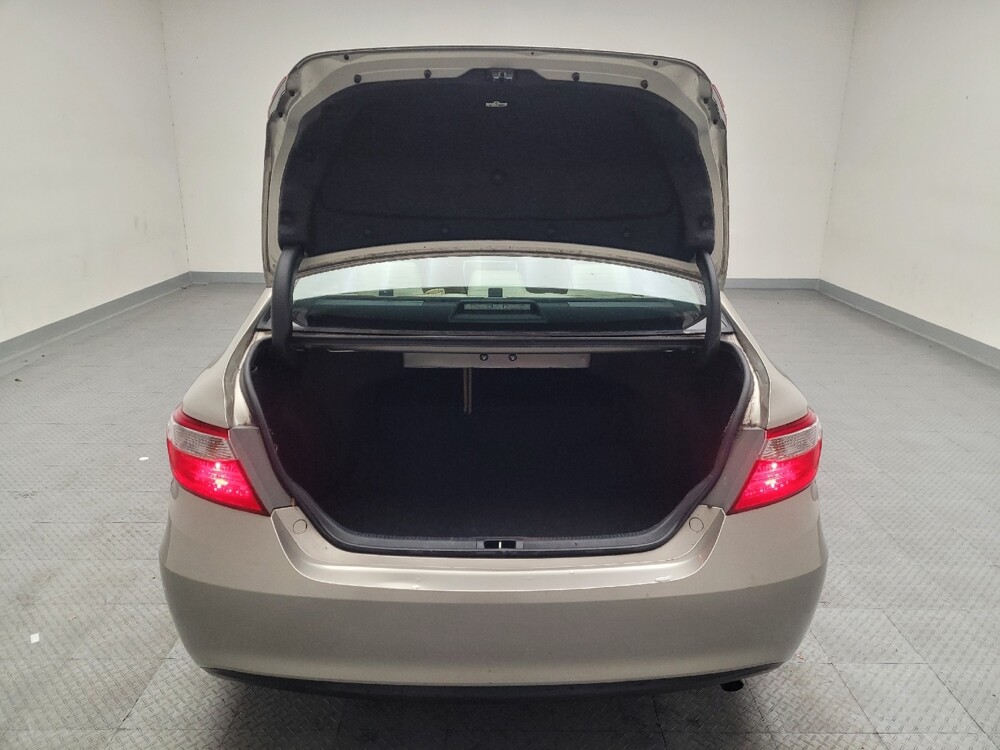 2016 Toyota Camry in Fresno, CA 93726 - 18092340 29