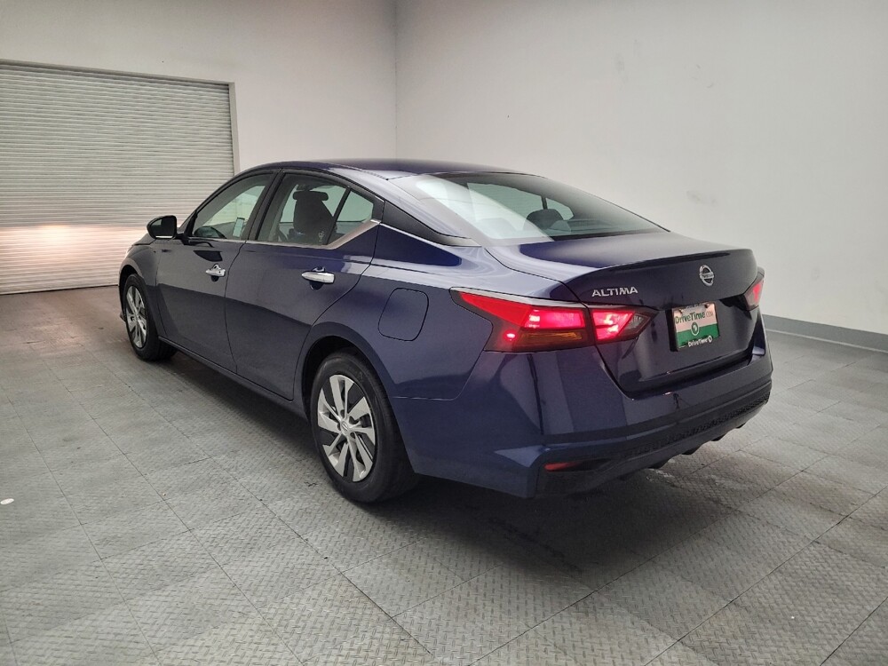 2022 Nissan Altima in Sacramento, CA 95821 - 18092341 5