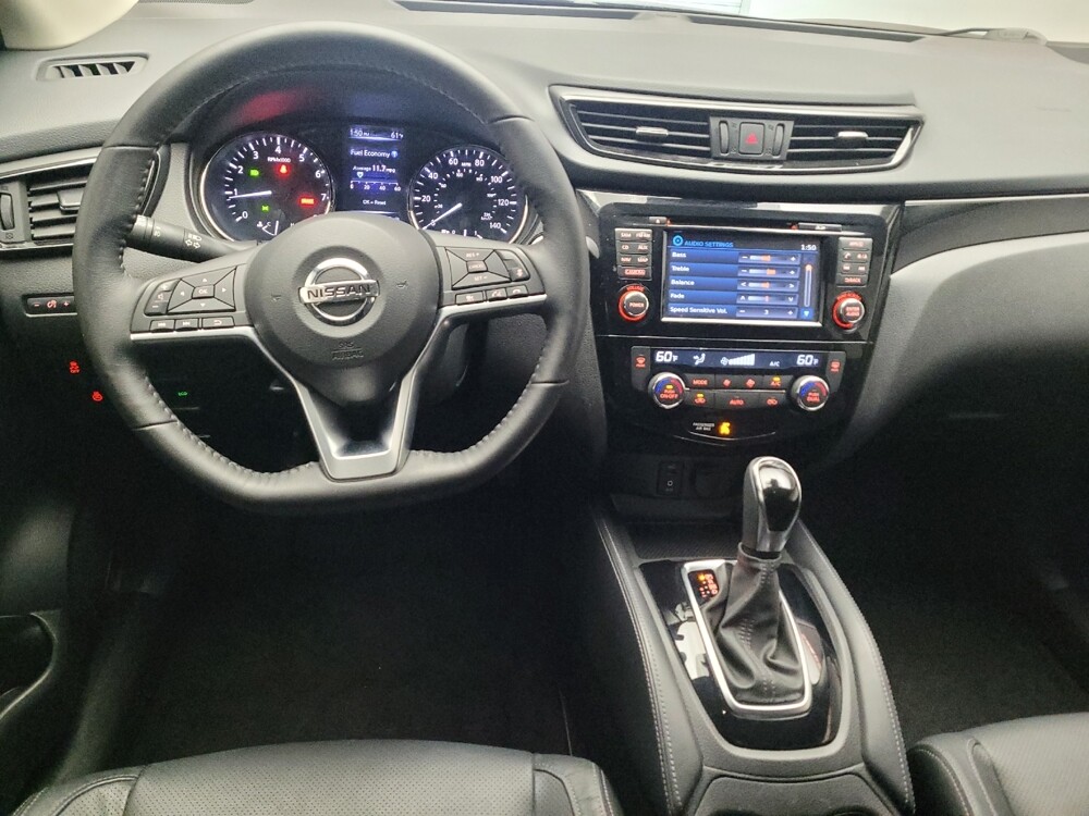 2017 Nissan Rogue Sport in Riverside, CA 92504 - 18092342 22