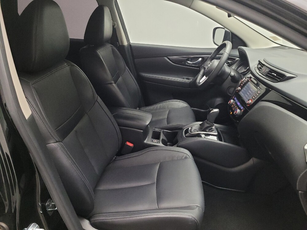 2017 Nissan Rogue Sport in Riverside, CA 92504 - 18092342 21