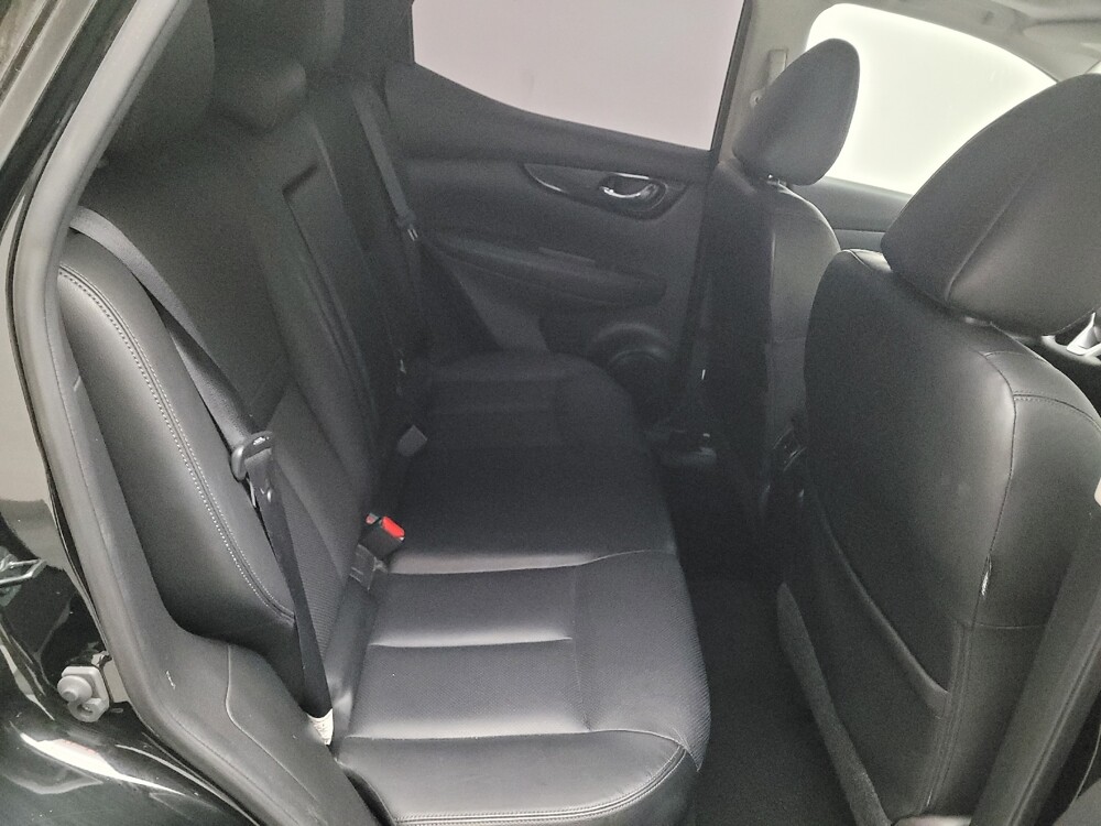 2017 Nissan Rogue Sport in Riverside, CA 92504 - 18092342 19